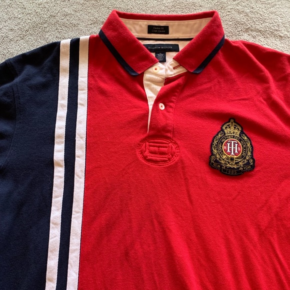Tommy Hilfiger men’s size XL polo with patch - Picture 2 of 5